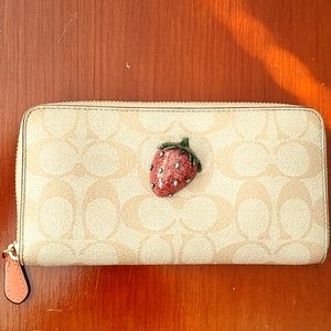 Coach Strawberry Wallet 🍓